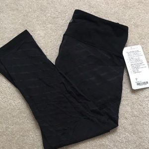 Lululemon Hot Like Agni Crop